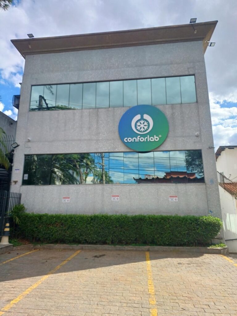 Fachada da sede da Conforlab em São Paulo